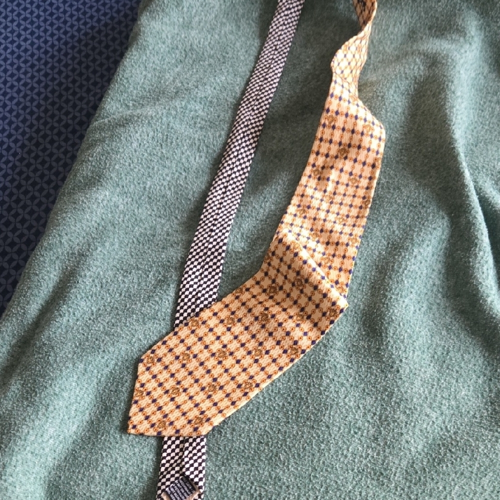 Versace Geometric Patterned Tie Great Condition - image 3